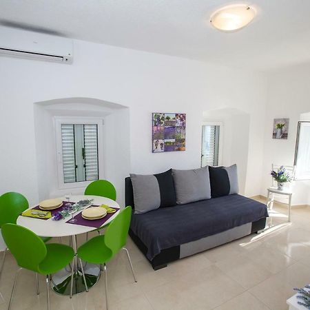 Apartmani Cindric Карлобаг Экстерьер фото