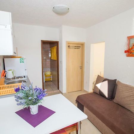 Apartmani Cindric Карлобаг Экстерьер фото