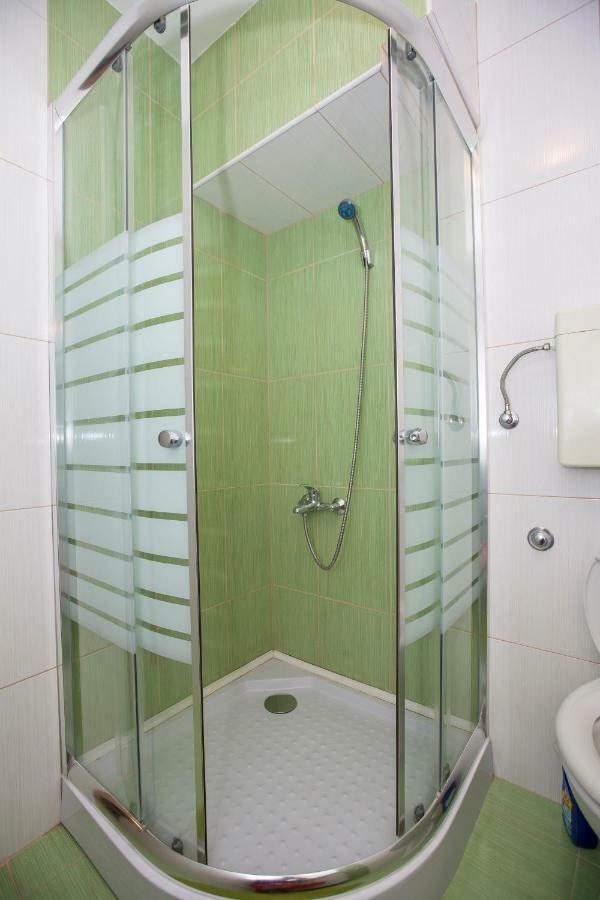 Apartmani Cindric Карлобаг Экстерьер фото