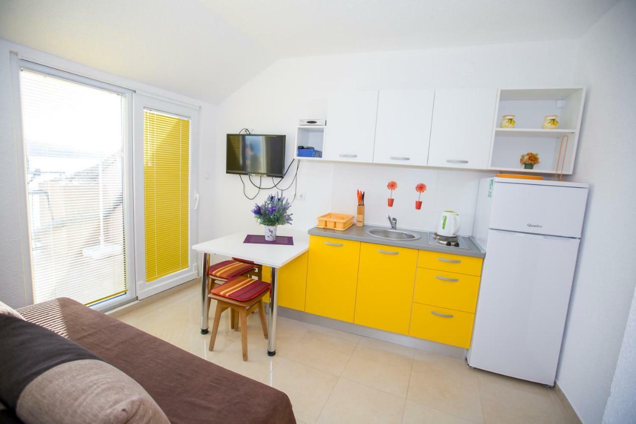 Apartmani Cindric Карлобаг Экстерьер фото