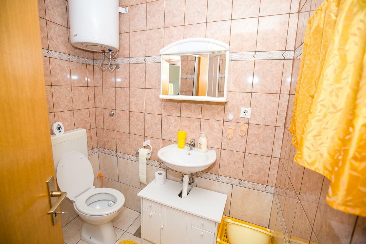 Apartmani Cindric Карлобаг Экстерьер фото