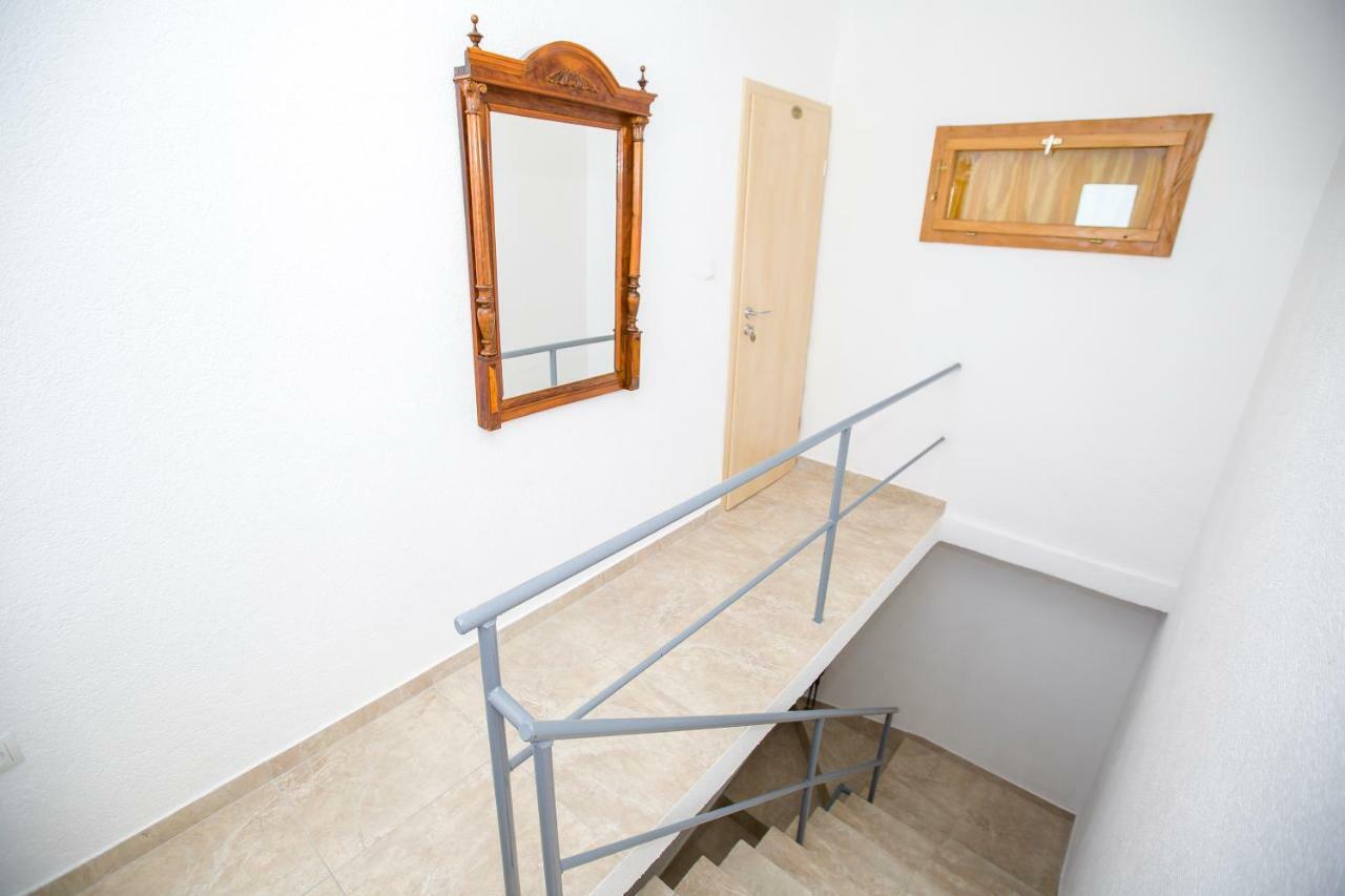 Apartmani Cindric Карлобаг Экстерьер фото