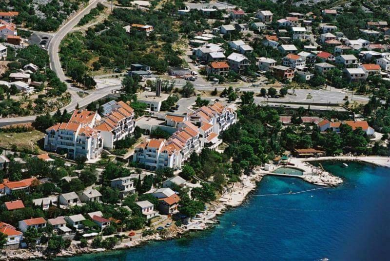 Apartmani Cindric Карлобаг Экстерьер фото